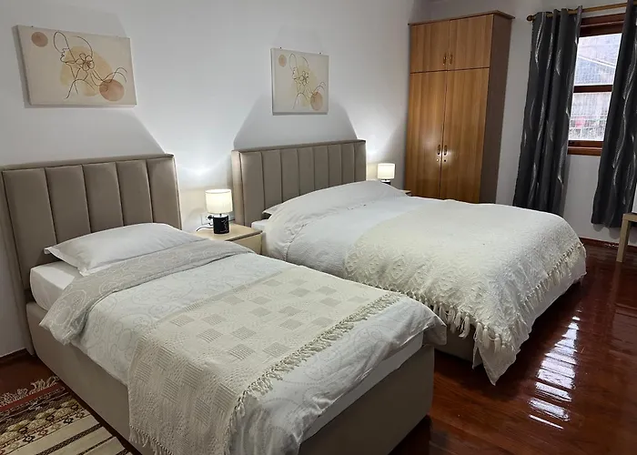 Bujtina Kenedi Guest house *